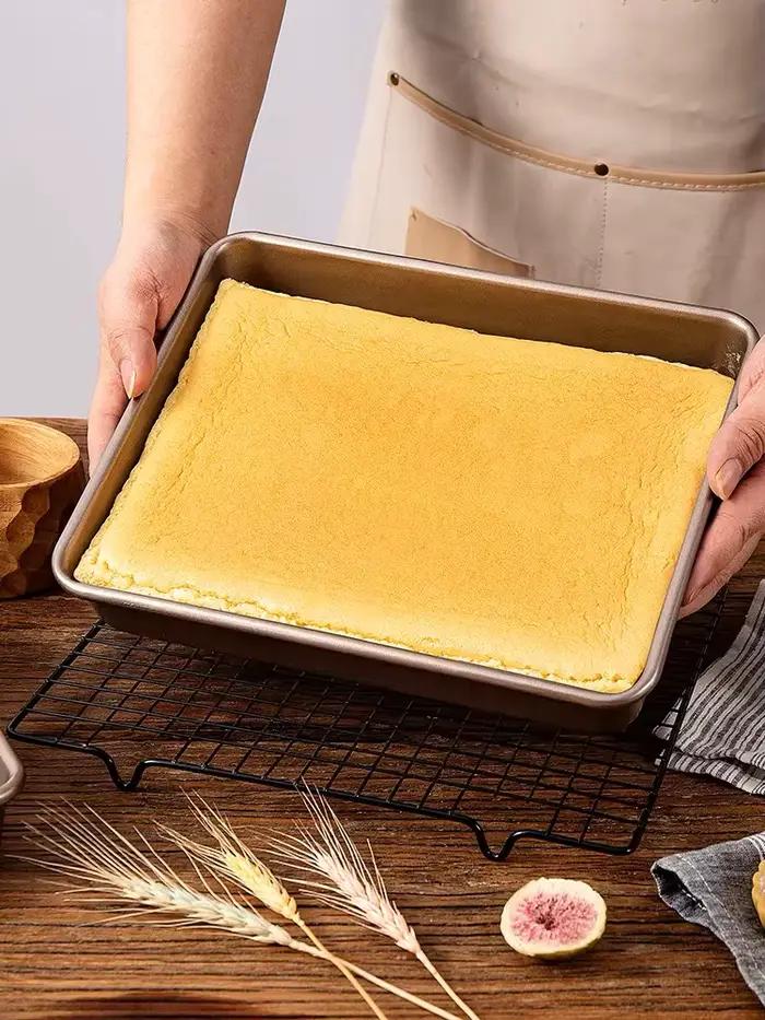 Plateau de cuisson en acier au carbone avec surface antiadhésive pour four, idéal pour les gâteaux moelleux et plats savoureux, offre multiple couleurs pour personnaliser votre cuisine, durable et facile à entretenir