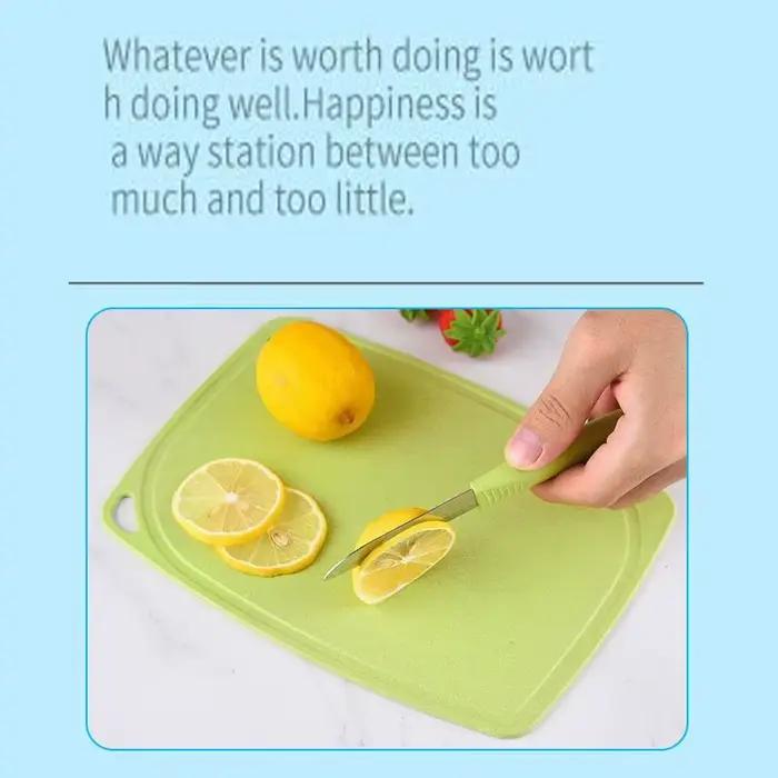 La planche à découper de fruits domestique