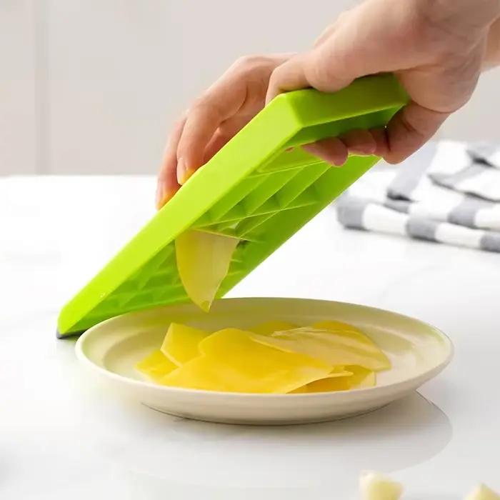 Coupe-légumes de cuisine multifonctionnel portatif