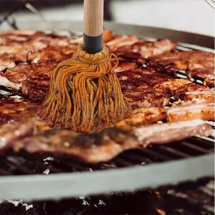 Balai à badigeonner pour barbecue
