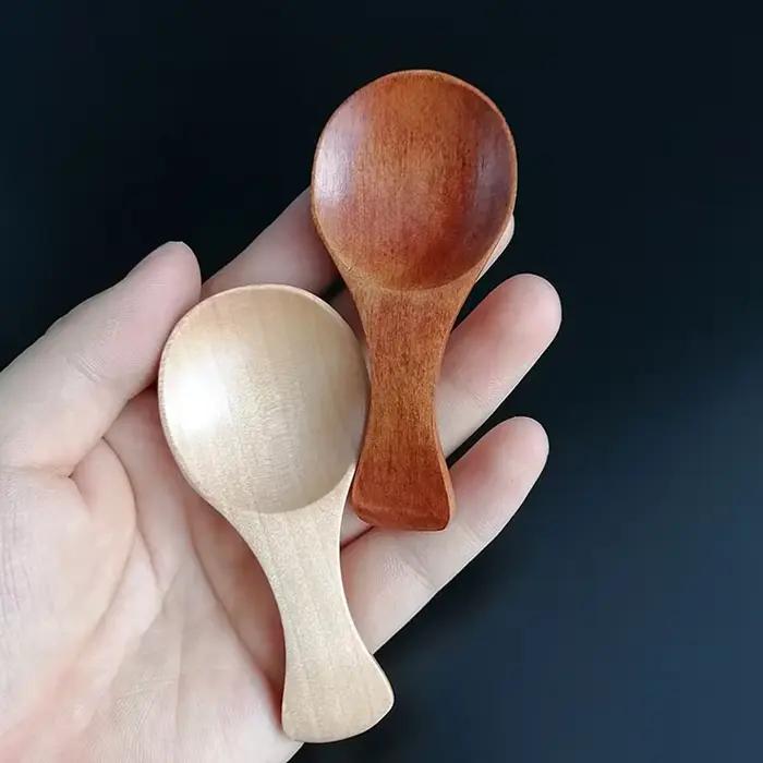 Mini cuillères en bois pour enfants