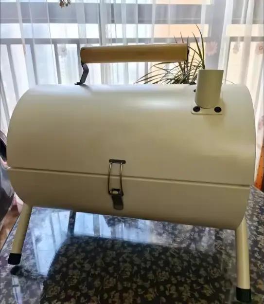 Grill de barbecue pliable portable avec barbecue au charbon de bois