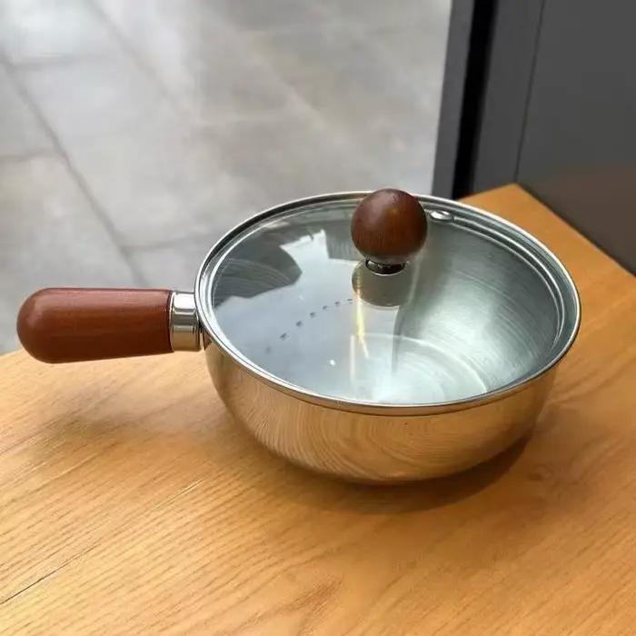 Pot à nouilles en acier inoxydable pour un usage haut de gamme avec finition en bois de pêche
